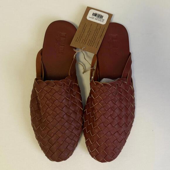 The simple folk woven mules - Picture 3 of 6
